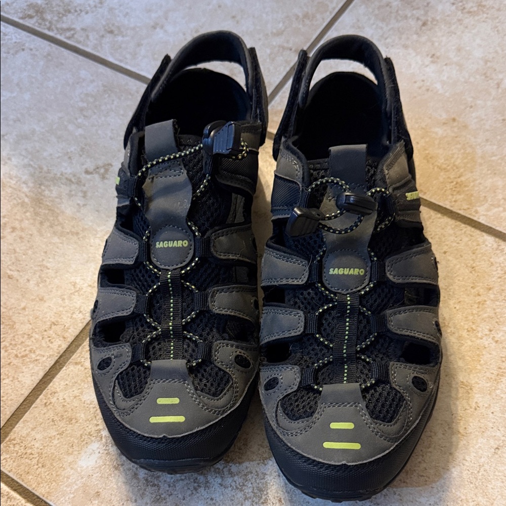Saguaro hiking sandal size 41